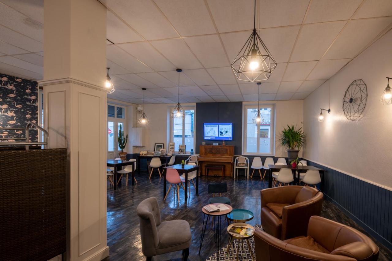 Logis Hotel Au Croissant Buzançais Dış mekan fotoğraf