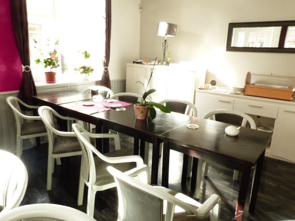 Logis Hotel Au Croissant Buzançais Dış mekan fotoğraf