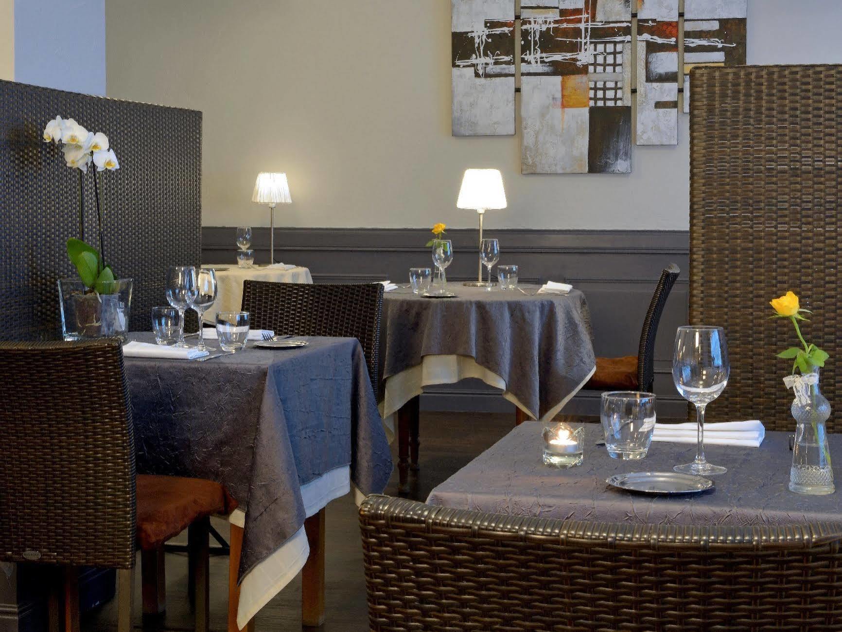 Logis Hotel Au Croissant Buzançais Dış mekan fotoğraf